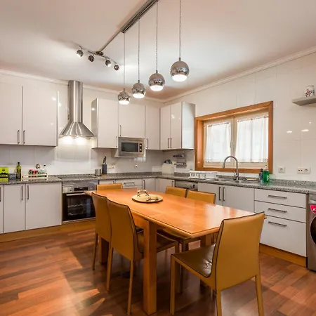 Сasa de vacaciones Viravento - Family House Espinho (Aveiro)