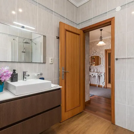 Prázdninový dům Viravento - Family House Espinho (Aveiro)