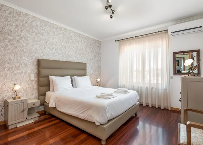 Viravento - Family House Ferienhaus Espinho (Aveiro)